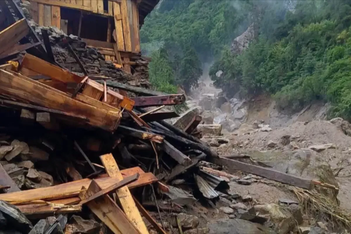 Is Manaslu Circuit Trek Closed? Flash Flood Update 2026
